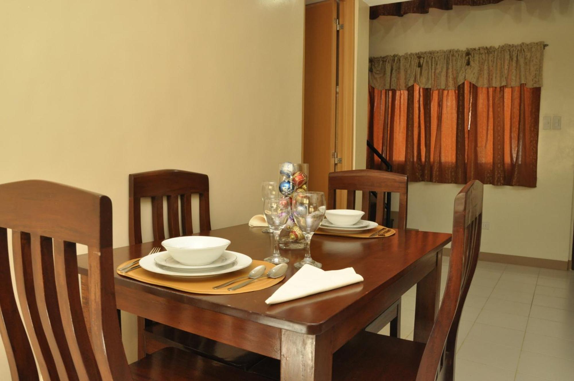 Pal-Watson Apartments Мактан Номер фото